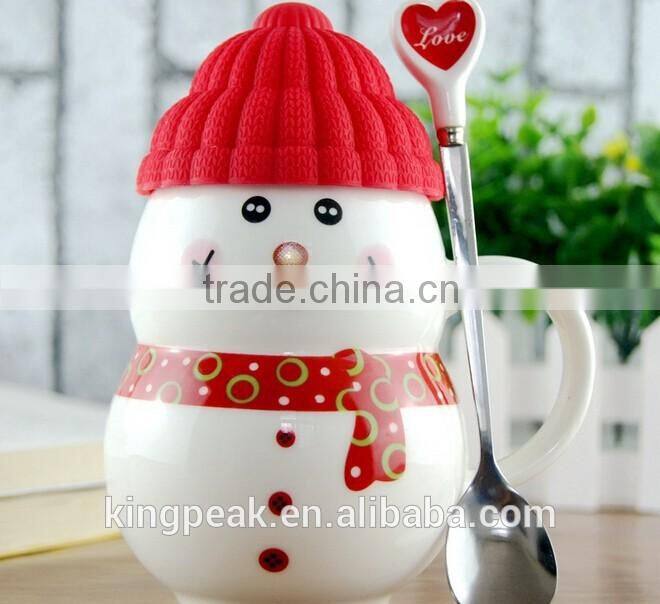 Best Selling 330ml Snowman customed ceramic coffee mug/Promotion Christmas gift coffee travel mug with spoon and silicone lid