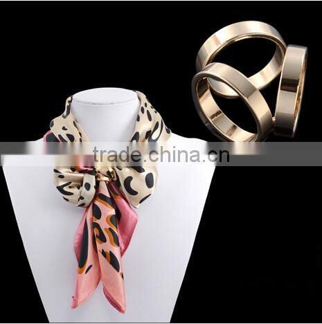 Hot selling fashion three ring scarf pin brooch/