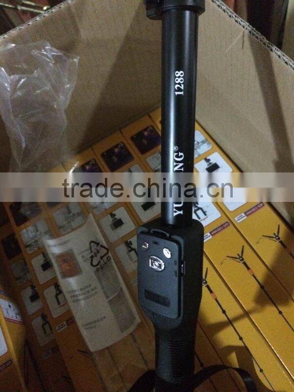 Strong Monopod with Integrated Bluetooth Shooter YT-1288 Selfie Stick