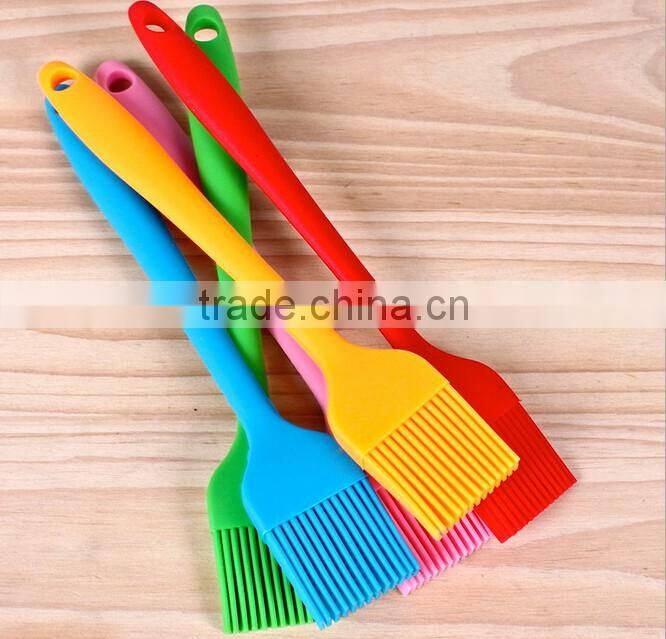 green flat high temperature resistant silicone barbecue brush,silicone rubber BBQ cleaning basting brushes