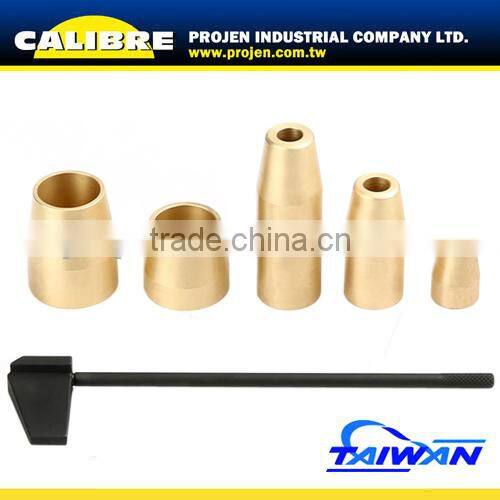 CALIBRE Diesel Engine Mounting Bushings and Gauge Pump / Nozzle
