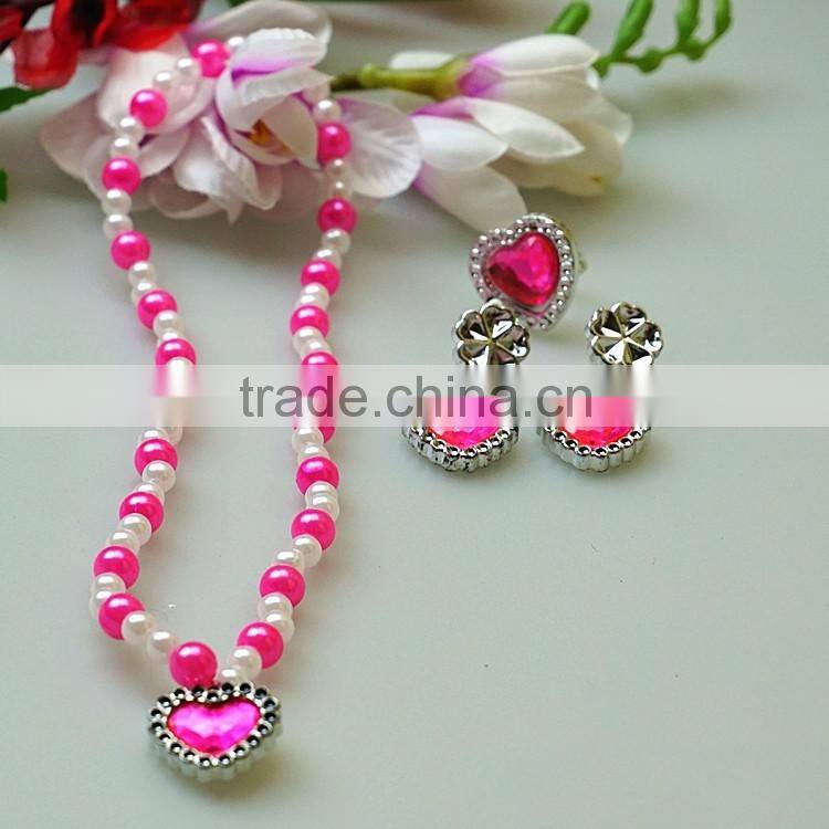 Acrylic diamond love pendant necklace&earring sets for kids promonital gifts