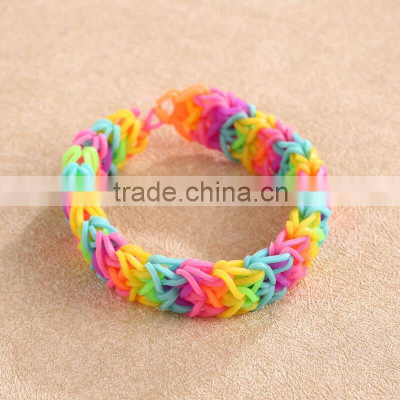 Anniversary,Engagement,Gift,Party Occasion and Charm Bracelets or Bangles Type rubber loom bands