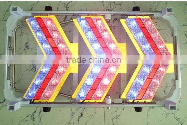 Solar LED Construction Road Traffic Warning Sign