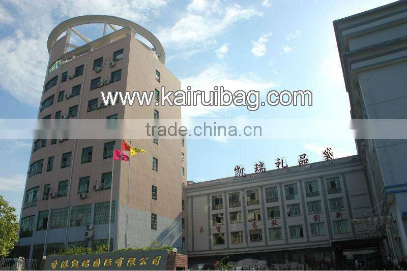 2015 new dsign printing white paper gift bags with ribbon handles