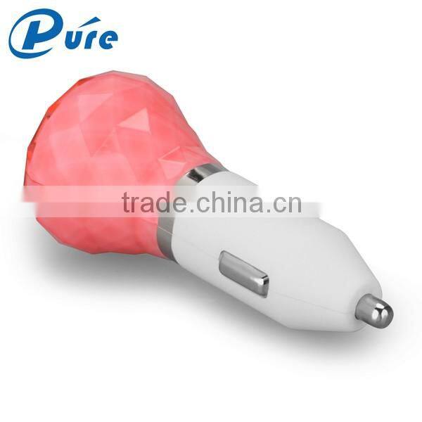dual usb car charger with patent special design car charger for mobile phone made in China