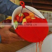 Multifunctional kitchen strainer