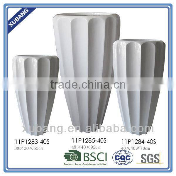 poly resin ribbed finish elegant large flower vase