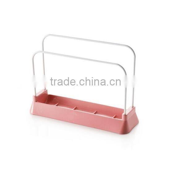2017 new product plastic cutting board holder chopping board holder cutting board stand