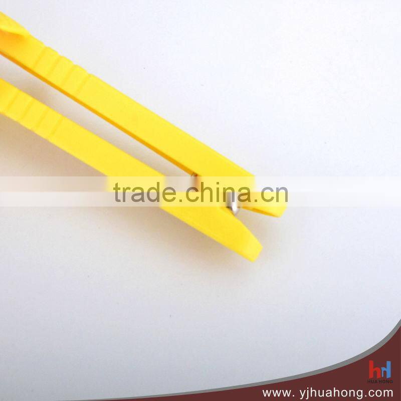 Latest Design Food safty Nylon Pastry Tongs With Locking Function