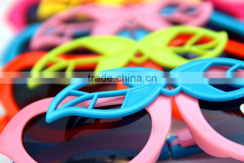 Leaves Shape Kids Glasses Folding Kids Sun Glasses Fashionable Folding Plastic Sunglasses