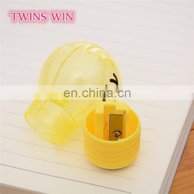 Alibaba china factory price wholesale kawaii stationery ,kids fashion funny cartoon plastic light bulb shaped pencil sharpener