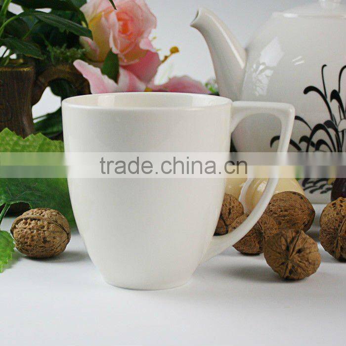 Unique Lovely Design High-grade Romantic handpainting white ceramic coffee mugs