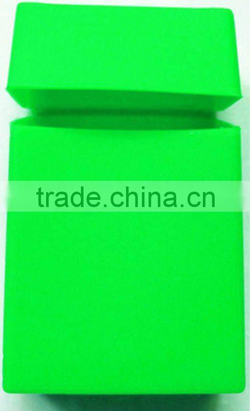 Food grade silicone cigarette pack cover