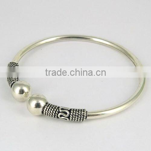 Excellent !! Flower Shape Plain 925 Sterling Silver Bracelet, For Beautiful Wrist, Fresh Silver Jewellery