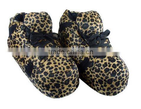 2016 winter women's sneaker slipper,Machine Wash,polyester,1" Foam Rubber Bottom, No Skid Bottoms