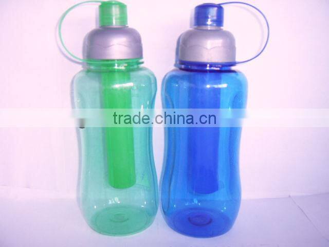 Insulated plastic ice cup with curve straw, drinking juice ice cup