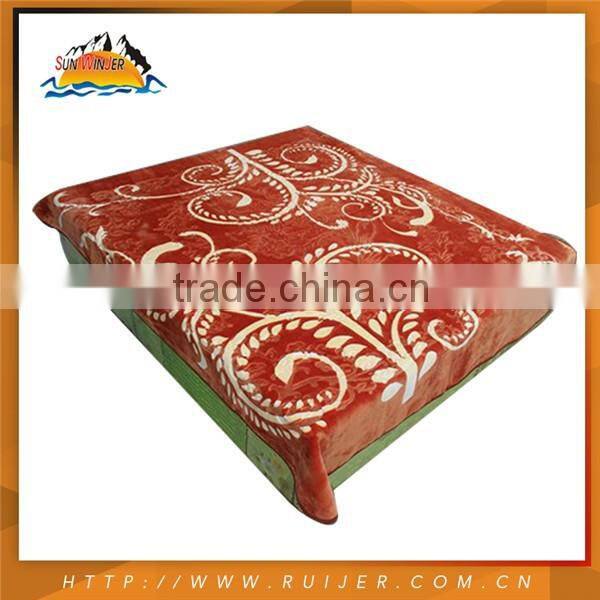 2015 Fashion Design Embroidery Baby Blanket Spain