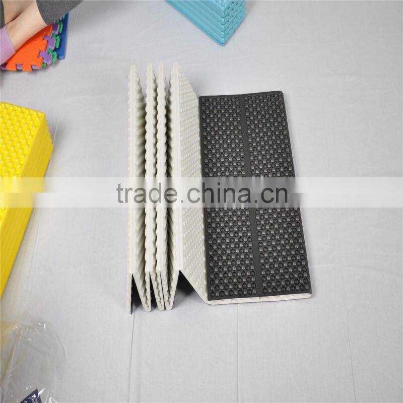 SANHONG OEM competitive XPE FOAM waterproof Folding beach mat