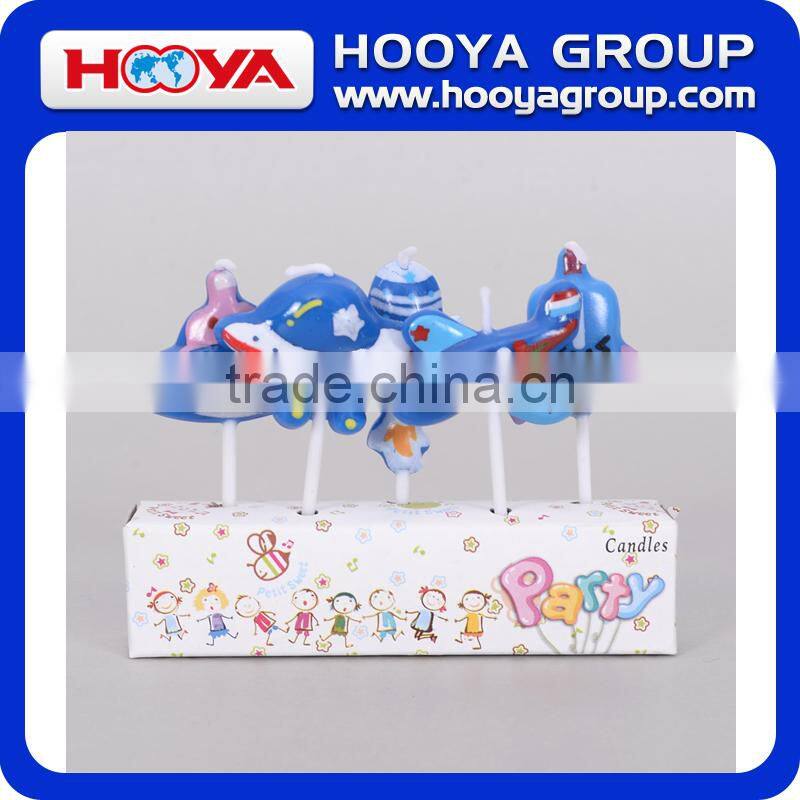 Spaceship shaped children party candle