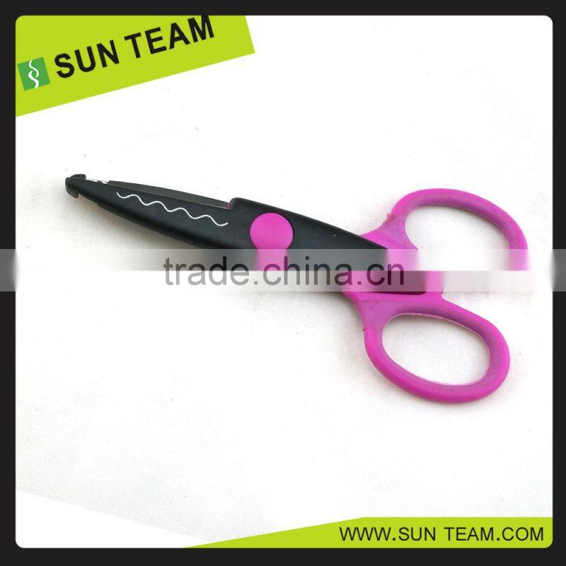 CS005 5-1/4" New plastic handle craft decorative scissors