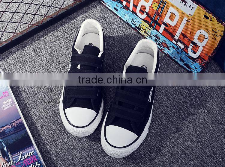 Hook and loop fastener casual canvas shoes for men