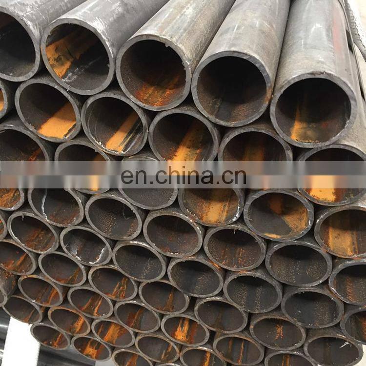 Manufacturer Galvanized Iron Pipe Square Tube Black Round Pipe / Carbon Steel Tube