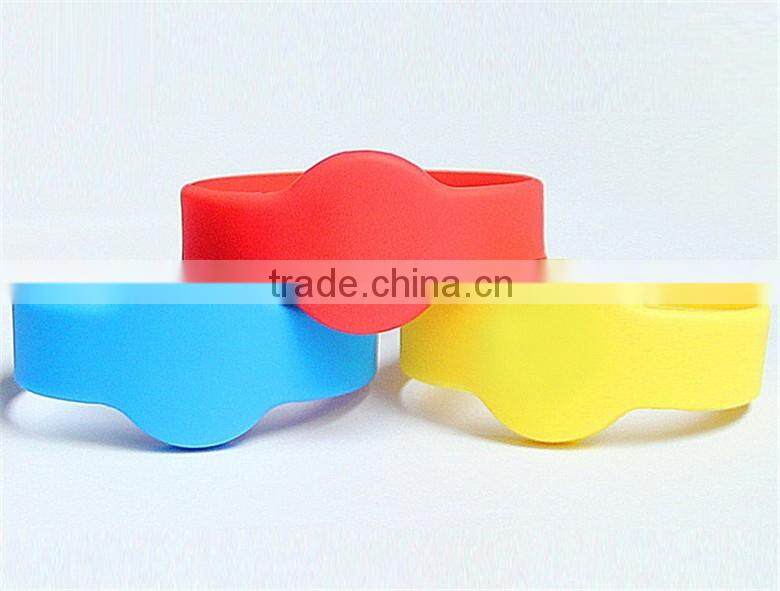 LC-RD33 Wholesales UF 13.56mhz NFC RFID Wristband