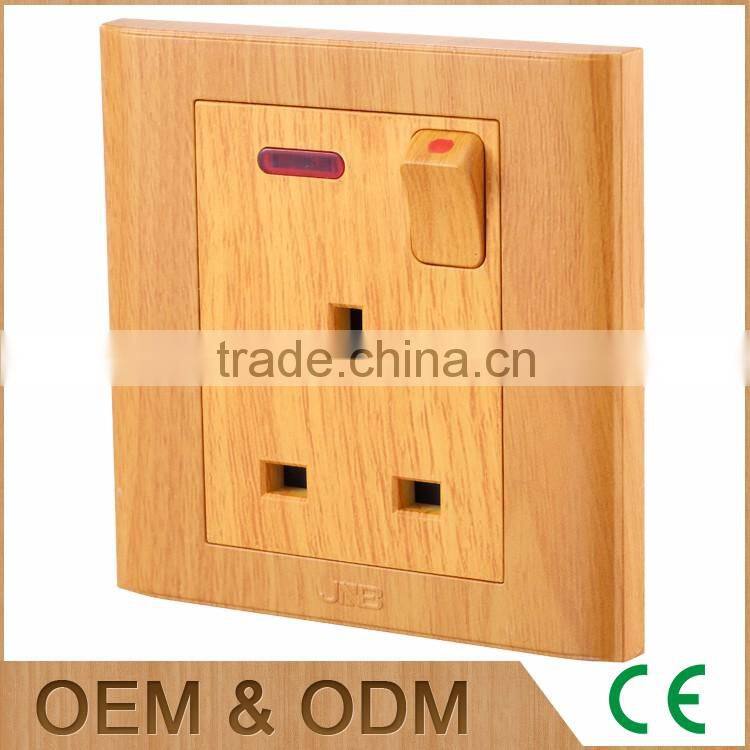 Best Quality British Standard 13A yellow wood grain square socket with neon light