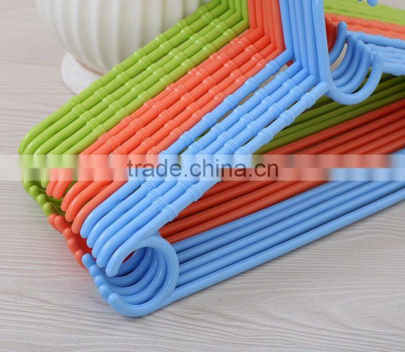 XUFENG produce the plastic hanger plastic clothes hanger for display