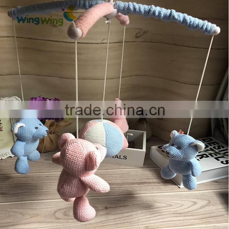 Wholesale 100% knitted cotton material bear care baby crib muscial mobile
