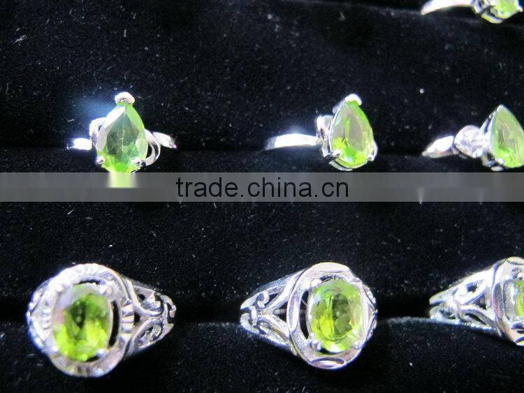 Contemporary 925 silver fashion ring with cz stone