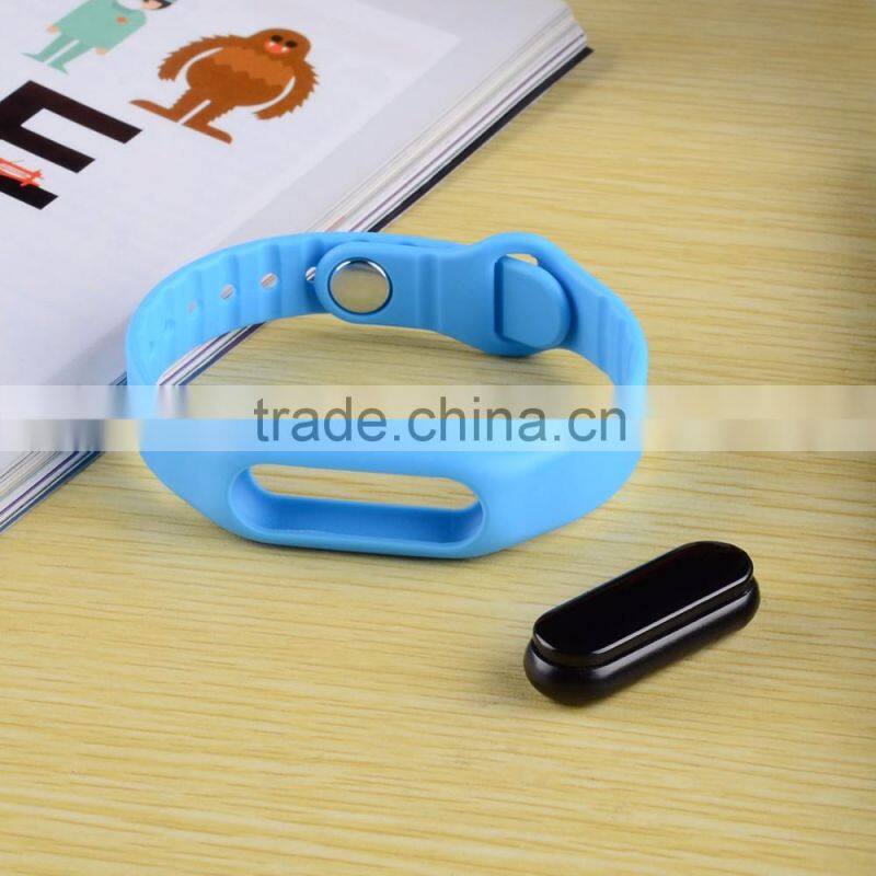Smart wearable project OEM service logo printing TPU/silicone smart E06 sport fitness wristband