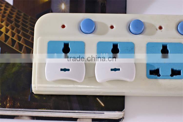 M035 The children's protection against electric Locking Electrical Outlet Cover