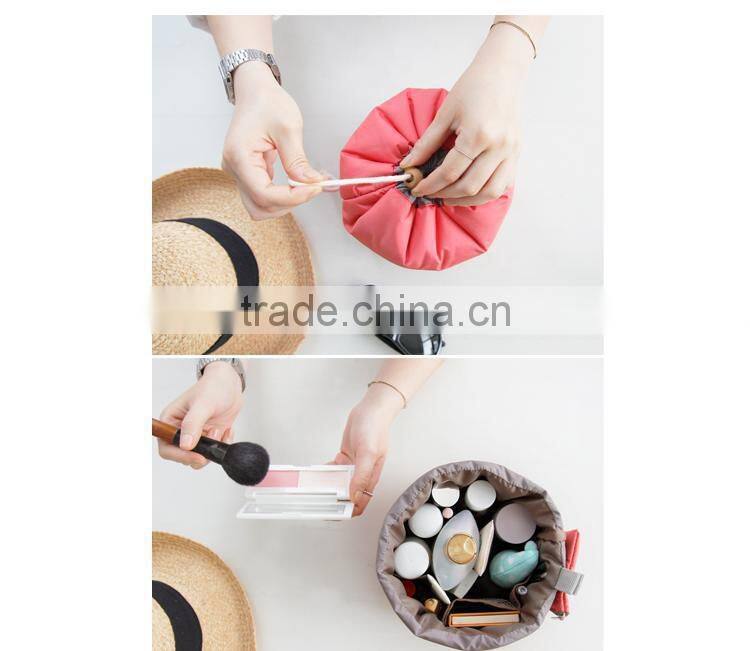 Hot Selling Popular Professional Travel Make-up Pouch Mini Size Large Capacity Travel Dresser Pouch