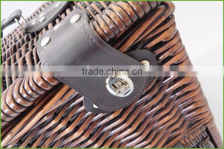 Wicker material black color 4 persons wicker picnic basket
