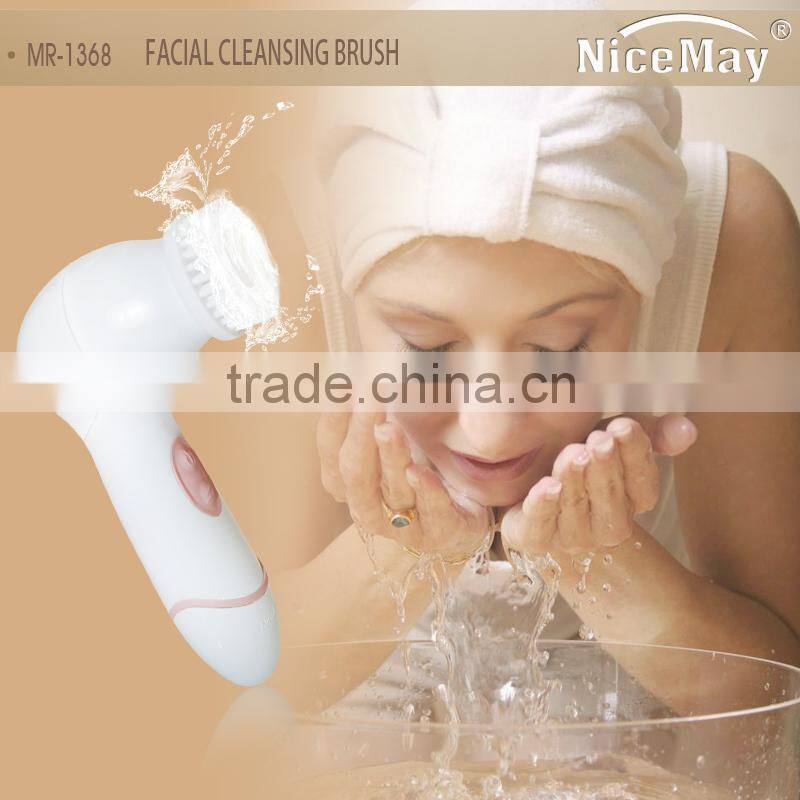 New Product Adult Cheap Waterproof Electric Facial Cleansing Brush with Battery
