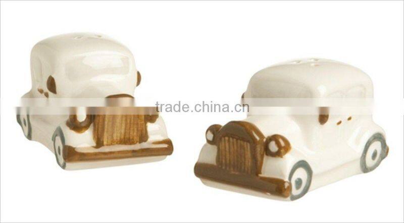 Ceramic Mushroom Magnetic Salt & Pepper Shaker Set