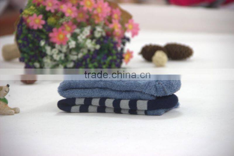 2015 new design custom mens both side sock room socks