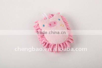 Chenille computer screen cleaner ball