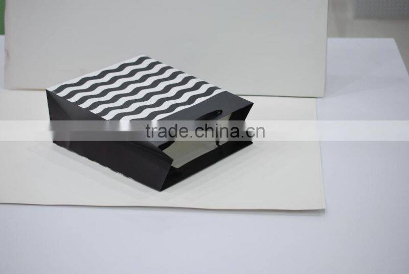 popular good looking new fancy black and white stripe paper gift bag with ribbon handle supplier and manufacture