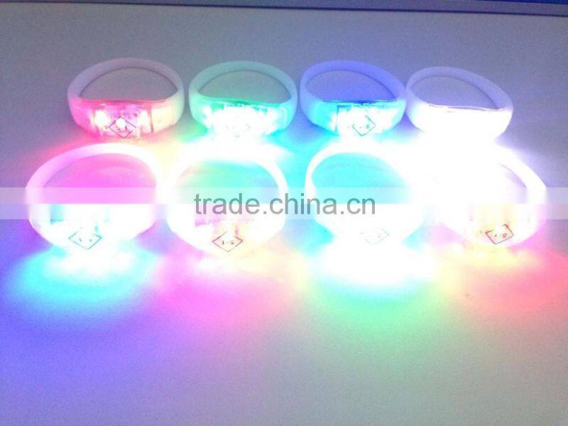 High Quality Custom LED Flashing Silicone Bracelet, LED Light Silicone Wristband