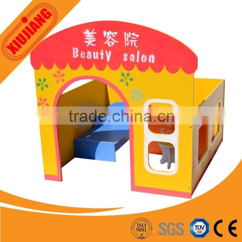China Factory supply kids wooden doll house wholesale