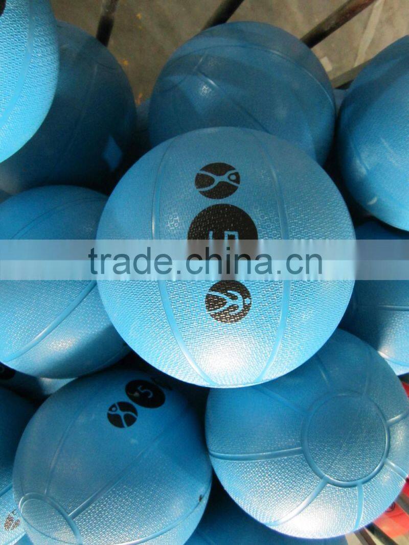 Fitness medicine ball with rubber