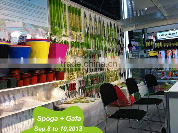 wooden handle by pass lopper