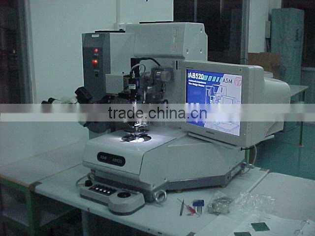 Vibrating electric foot warmer and massager