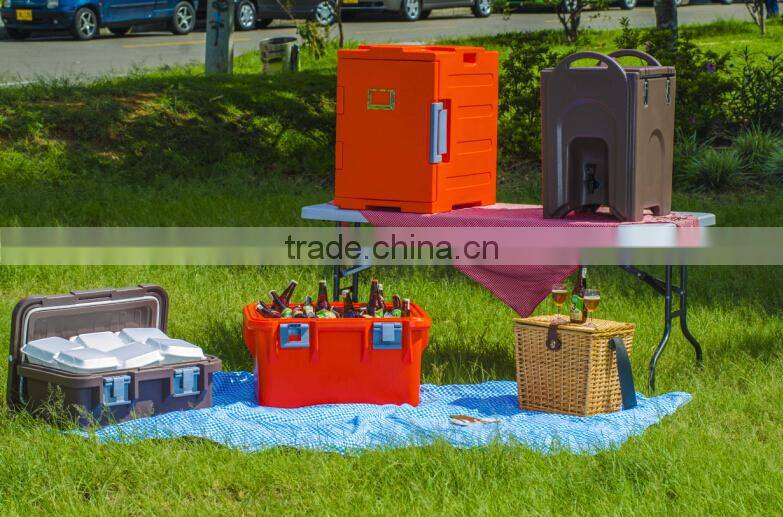 Insulated Plastic Food Carrier with 5 Pans