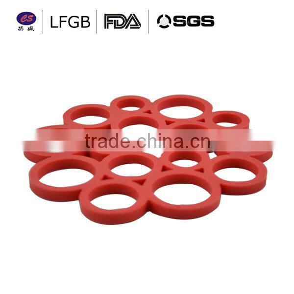 100% pure silicone colorful creative household tools insulation pad hollow lace coasters odorless cup mat wholesale