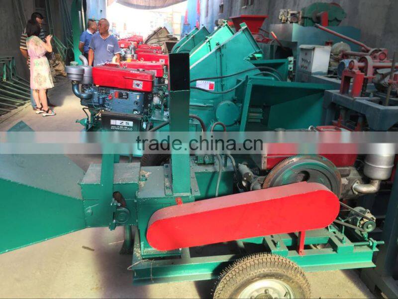 Professional mobile diesel engine wood sawdust crusher with 5-10% discount
