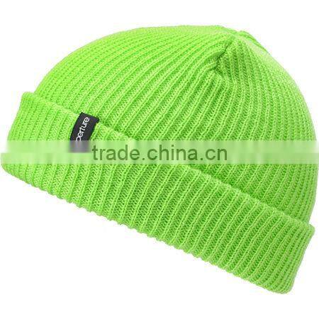 100% Acrylic Knitted Beanie Hat With Embroidery Labels WInter Beanie Caps And Hats